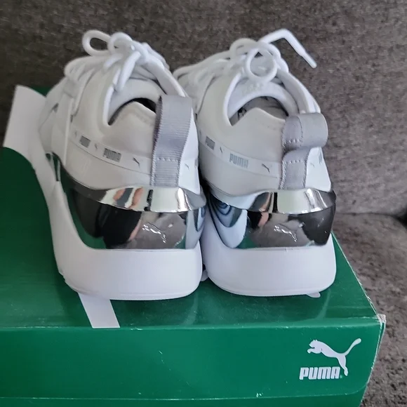 Puma size 10 - Picture 3 of 5